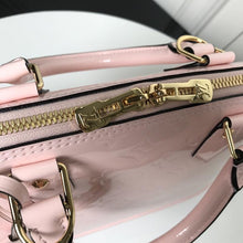 Load image into Gallery viewer, Alma PM Vernis Leather
