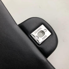 Load image into Gallery viewer, CC Flap Bag X Lambskin Medium