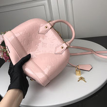 Load image into Gallery viewer, Alma BB Vernis Leather