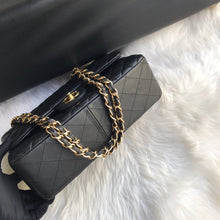 Load image into Gallery viewer, CC Flap Bag X Lambskin Jumbo