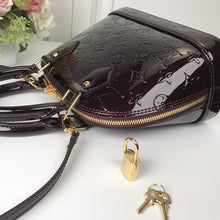 Load image into Gallery viewer, Alma BB Vernis Leather