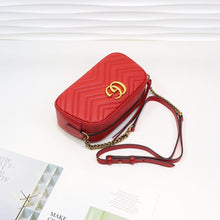 Load image into Gallery viewer, GG Marmontmatelassé small shoulder bag 24cm