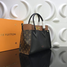Load image into Gallery viewer, ON MY SIDE