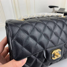 Load image into Gallery viewer, CC Flap Bag X Caviar Small 20cm