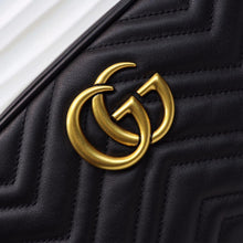 Load image into Gallery viewer, GG Marmontmatelassé small shoulder bag 24cm