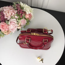 Load image into Gallery viewer, Alma BB Vernis Leather