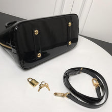 Load image into Gallery viewer, Alma PM Vernis Leather