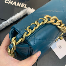 Load image into Gallery viewer, CC 19 Flap Bag Medium