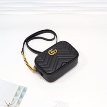 Load image into Gallery viewer, GG Marmont matelassé mini bag 17cm
