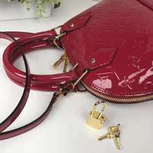 Load image into Gallery viewer, Alma BB Vernis Leather
