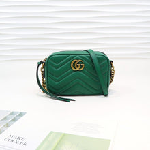 Load image into Gallery viewer, GG Marmont matelassé mini bag 17cm