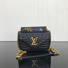 Load image into Gallery viewer, New Wave Chain Bag PM