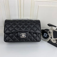 Load image into Gallery viewer, CC Flap Bag X Caviar Small 20cm