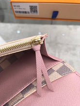 Load image into Gallery viewer, EMILIE WALLET