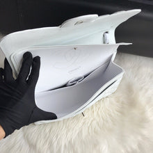 Load image into Gallery viewer, CC Flap Bag X Caviar Jumbo