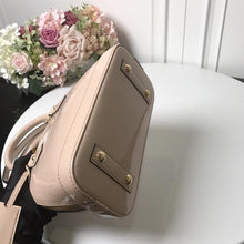 Load image into Gallery viewer, Alma BB Vernis Leather