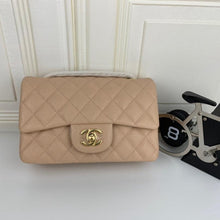 Load image into Gallery viewer, CC Flap Bag X Caviar Small 20cm