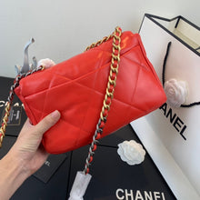 Load image into Gallery viewer, CC 19 Flap Bag Medium