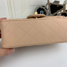 Load image into Gallery viewer, CC Flap Bag X Caviar Small 20cm