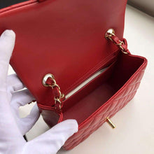 Load image into Gallery viewer, CC Flap Bag X Lambskin Mini
