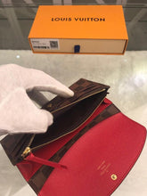 Load image into Gallery viewer, EMILIE WALLET