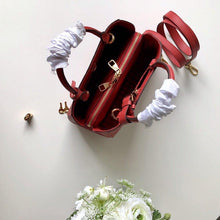 Load image into Gallery viewer, Montaigne BB Empreinte
