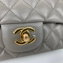 Load image into Gallery viewer, CC Flap Bag X Caviar Small 20cm
