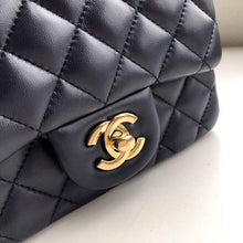 Load image into Gallery viewer, CC Flap Bag X Lambskin Mini