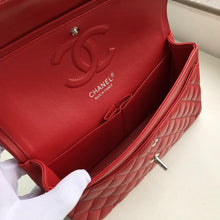 Load image into Gallery viewer, CC Flap Bag X Lambskin Medium