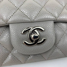 Load image into Gallery viewer, CC Flap Bag X Caviar Small 20cm