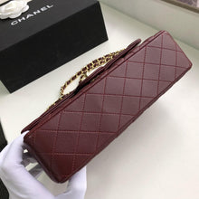 Load image into Gallery viewer, CC Flap Bag X Lambskin Medium