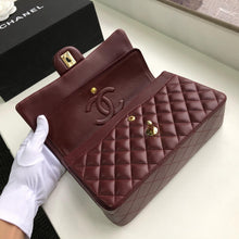 Load image into Gallery viewer, CC Flap Bag X Lambskin Medium