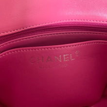 Load image into Gallery viewer, CC Flap Bag X Lambskin Mini