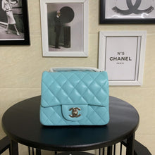 Load image into Gallery viewer, CC Flap Bag X Lambskin Mini
