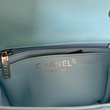 Load image into Gallery viewer, CC Flap Bag X Lambskin Mini