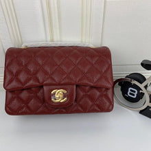 Load image into Gallery viewer, CC Flap Bag X Caviar Small 20cm