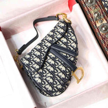 Load image into Gallery viewer, OBLIQUE SADDLE BAG
