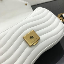 Load image into Gallery viewer, New Wave Chain Bag PM
