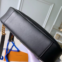 Load image into Gallery viewer, NEW WAVE CAMERA BAG
