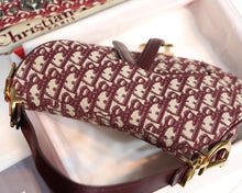 Load image into Gallery viewer, OBLIQUE SADDLE BAG
