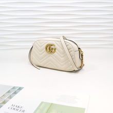 Load image into Gallery viewer, GG Marmontmatelassé  small shoulder bag 24cm
