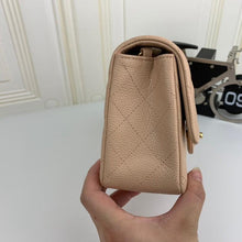 Load image into Gallery viewer, CC Flap Bag X Caviar Small 20cm
