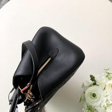 Load image into Gallery viewer, Montaigne BB Empreinte
